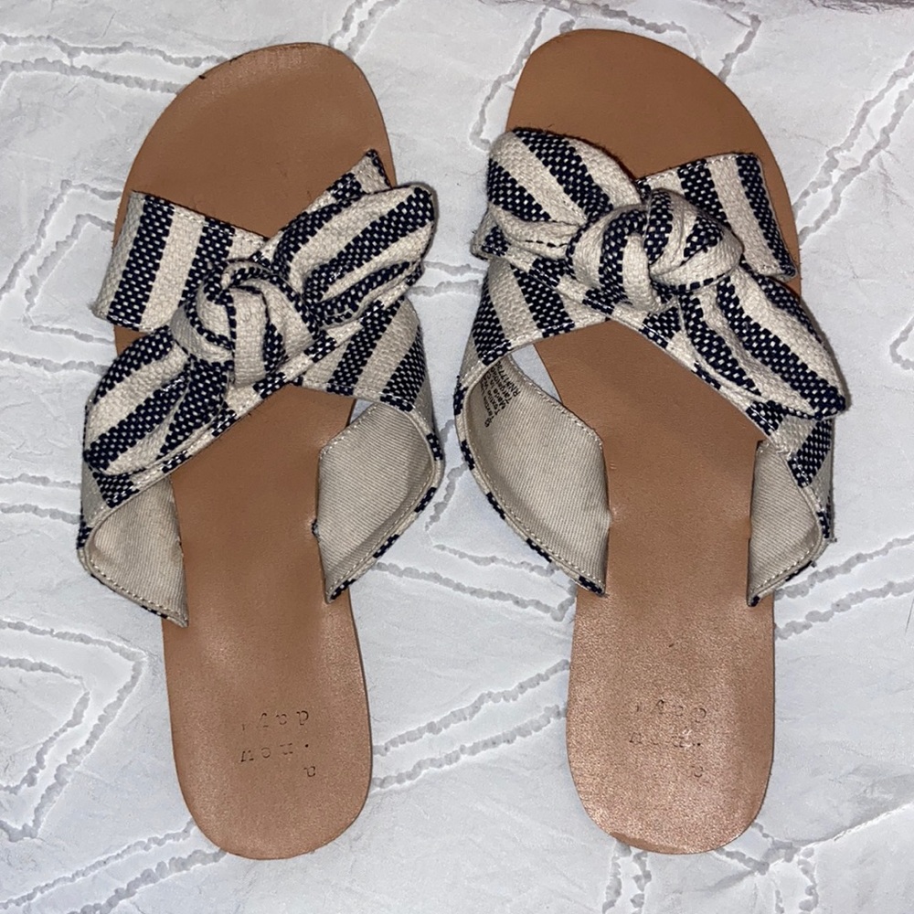 Target a new day sandals